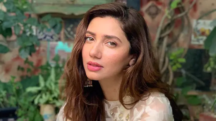Mahira Khan Biography: Age, Net Worth, Siblings, Parents, Height, Films, Children
