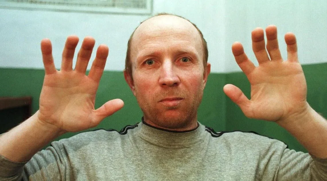 Anatoly Onoprienko Biography: Height, Ethnicity, Age, Net Worth, Siblings, Parents, Death, Wife, Son