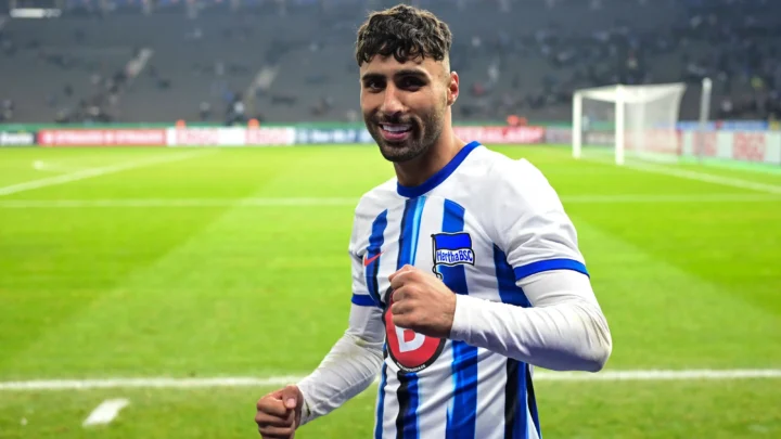 Nader El-Jindaoui Biography: Age, Net Worth, Football Career, Wife, Children, Height, Social Media, Professional Life
