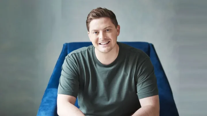 Alex George Biography: Age, Net Worth, Siblings, Parents, Awards, Books, Reality TV