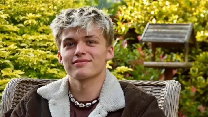 Oscar Hartland Biography: Songs, Age, Net Worth, Siblings, Parents, Height, Artists, Girlfriend, Tiktok