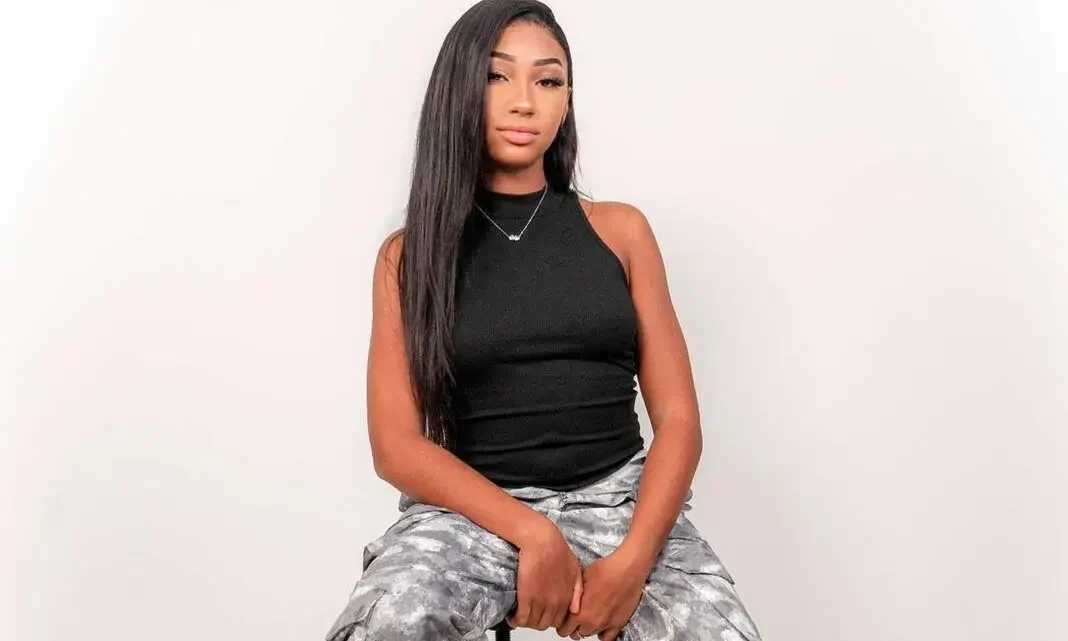 Elysha Off Bio: Age, Parents, Siblings, Net Worth, Height, Boyfriend, TikTok