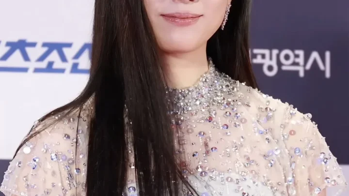 Han Hyo-Joo Biography: Age, Net Worth, Siblings, Parents, Height, Ethnicity, Films, Awards, Songs