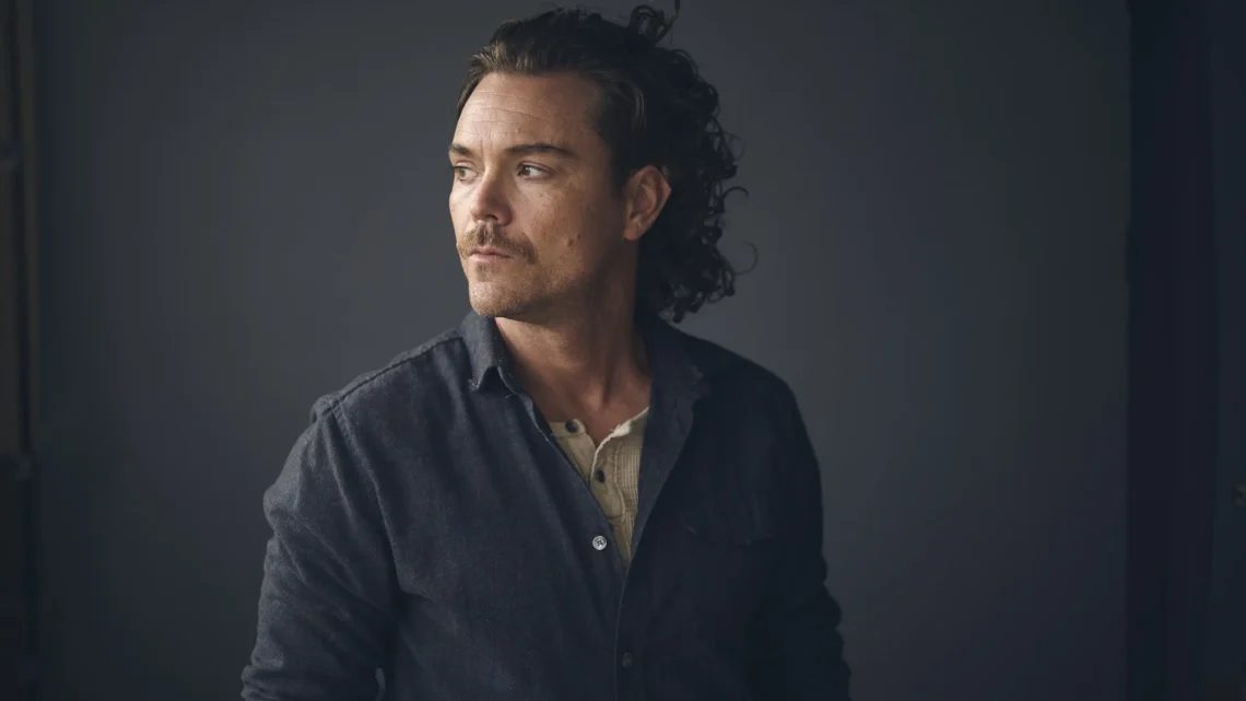 Clayne Crawford Biography: Siblings, Parents, Height, Ethnicity, Age, Net Worth, Films, TV Series, Children, Wife