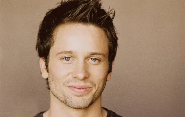 Tyler Ritter Biography: Parents, Siblings, Age, Net Worth, Height, Ethnicity, Short Films, Movies, Children, Wife