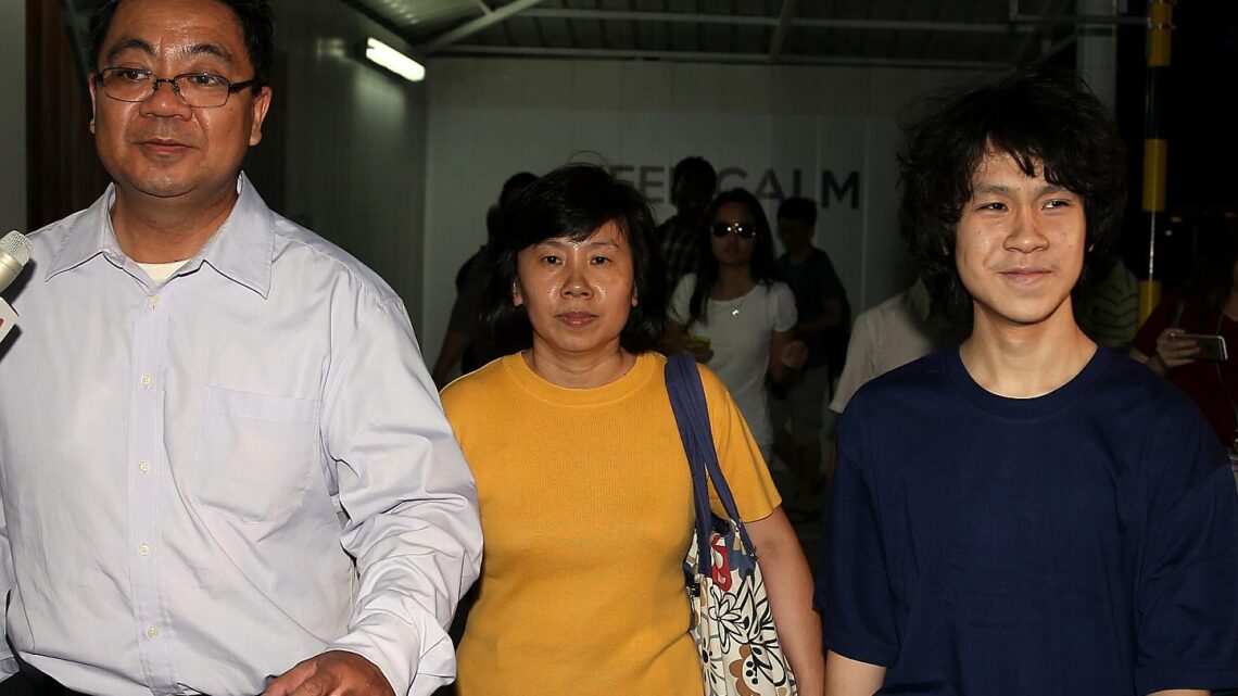 Meet Amos Yee’s Parents: Mary Toh and Alphonsus Yee Meet Amos Yee’s Parents: Mary Toh and Alphonsus Yee