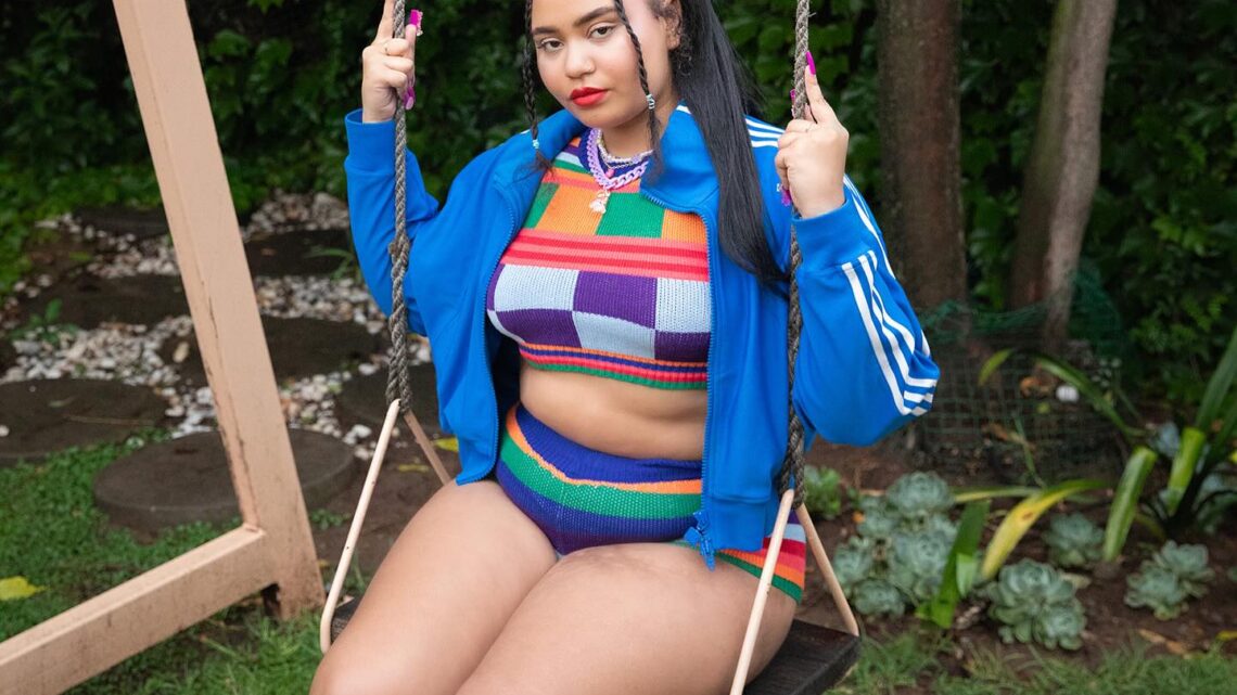Moliy Biography: Age, Songs, Albums, Net Worth, Husband, Parents, Real Name, Nationality, Boyfriend Moliy Biography: Age, Songs, Albums, Net Worth, Husband, Parents, Real Name, Nationality, Boyfriend