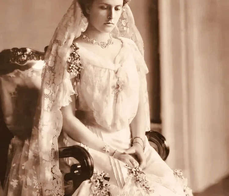 Princess Alice of Battenberg Biography: Age, Net Worth, Siblings, Parents, Children, Husband, Death, Ethnicity, Awards