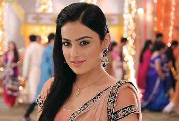Radhika Madan Biography: Age, Net Worth, Siblings, Parents, Height, Ethnicity, Films, Awards