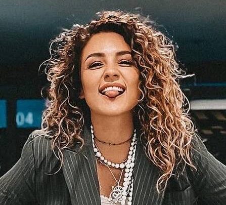Regina Hixt Biography: Age, Net Worth, YouTube Career, Acting, Height, Parents, Siblings, Personal Life