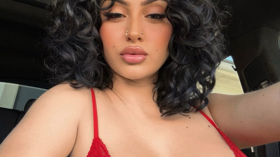 Sahlt Biography: Age, Real Name, Boyfriend, Net Worth, Parents, TikTok, Tattoos, Facebook Sahlt Biography: Age, Real Name, Boyfriend, Net Worth, Parents, TikTok, Tattoos, Facebook