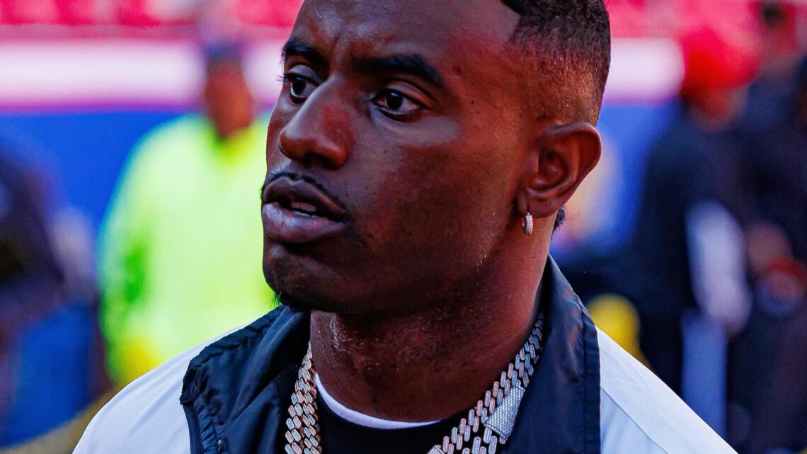 Who is Deion Sanders Jr.? Deion Sanders’ son Bio: Age, Girlfriend, Net Worth, Parents, Siblings, Height, Wikipedia Who is Deion Sanders Jr.? Deion Sanders’ son Bio: Age, Girlfriend, Net Worth, Parents, Siblings, Height, Wikipedia