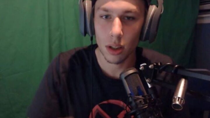Xposed (YouTuber) Biography: Wife, Age, Streaming, Net Worth, Children, Height, Parents, Gambling Content