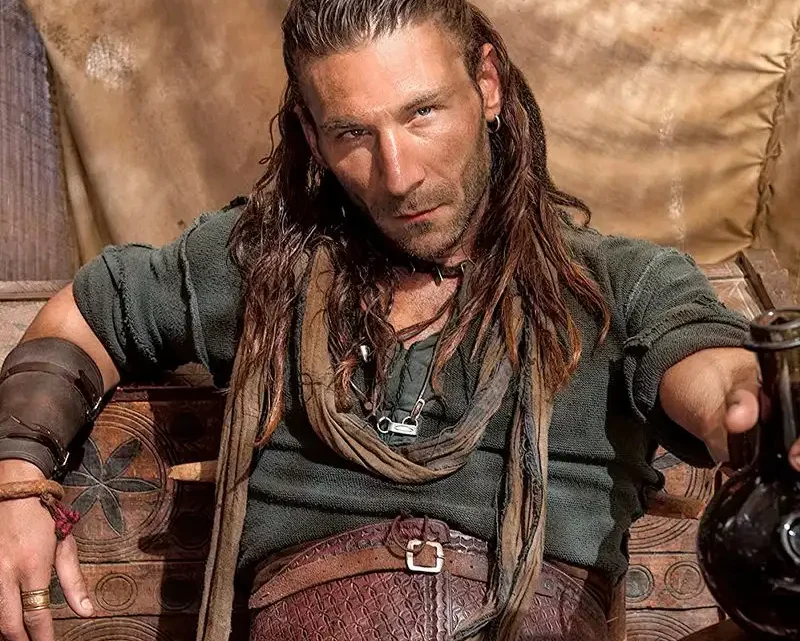 Zach McGowan Biography: Wife, Children, Movies, Age, Net Worth, Siblings, Parents, Height, Ethnicity, TV Series