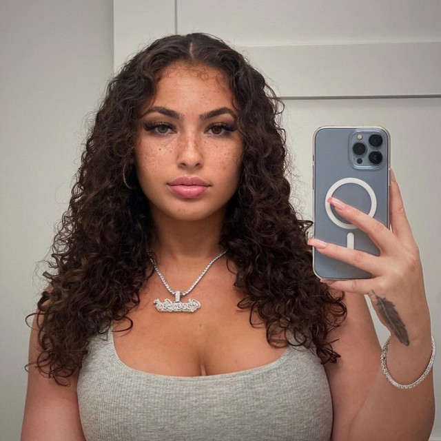 Ash Kash Biography: Parents, Siblings, Age, Net Worth, Height, Ethnicity, Boyfriend Ash Kash Biography: Parents, Siblings, Age, Net Worth, Height, Ethnicity, Boyfriend