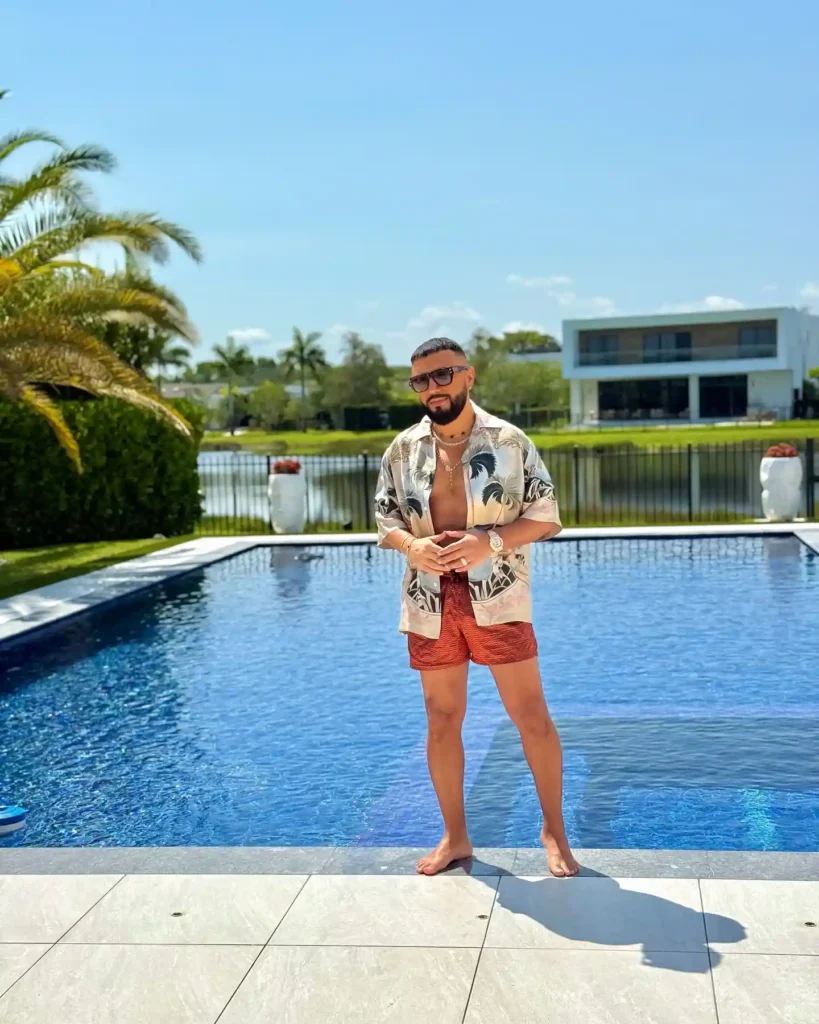 Alex Sensation Biography: Siblings, Parents, Height, Ethnicity, Age, Net Worth, Album, Awards, Singles, Wife, Kids