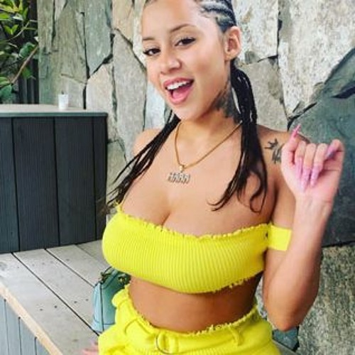 CHROMAZZ Biography: Parents, Siblings, Age, Net Worth, Height, Ethnicity, Songs, Boyfriend CHROMAZZ Biography: Parents, Siblings, Age, Net Worth, Height, Ethnicity, Songs, Boyfriend