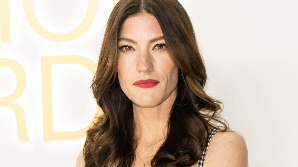 Jennifer Leann Carpenter Biography: TV Series, Siblings, Age, Net Worth, Height, Ethnicity, Films, Child, Husband Jennifer Leann Carpenter Biography: TV Series, Siblings, Age, Net Worth, Height, Ethnicity, Films, Child, Husband