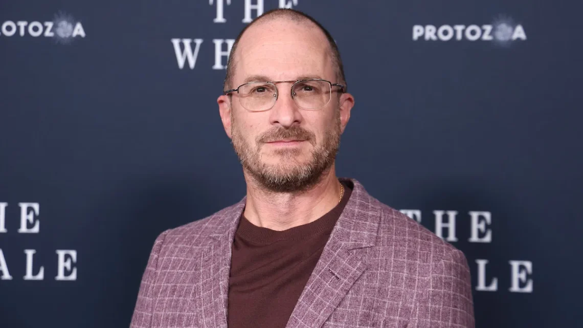 Darren Aronofsky Biography: Height, Ethnicity, Age, Net Worth, Siblings, Parents, Films, Awards, Son, Wife Darren Aronofsky Biography: Height, Ethnicity, Age, Net Worth, Siblings, Parents, Films, Awards, Son, Wife