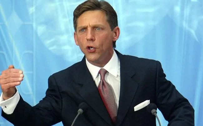 David Miscavige Biography: Religion, Ethnicity, Age, Wikipedia, Net Worth, Wife, Parents, Siblings