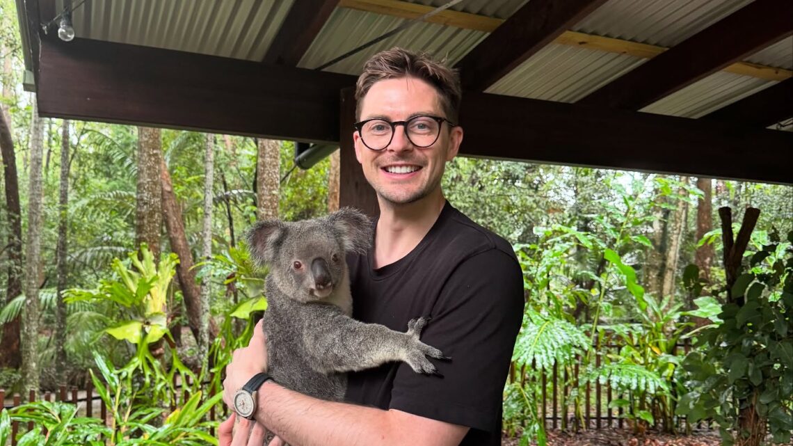 Alex George Biography: Age, Net Worth, Siblings, Parents, Awards, Books, Reality TV Alex George Biography: Age, Net Worth, Siblings, Parents, Awards, Books, Reality TV
