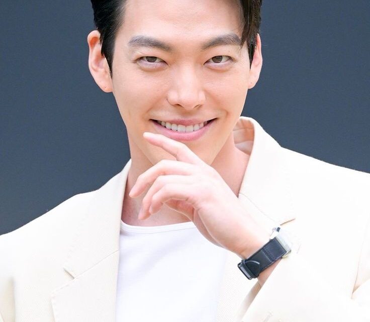 Kim Woo Bin Biography: Height, Ethnicity, Age, Net Worth, Siblings, Parents, Films, Girlfriend, Awards Kim Woo Bin Biography: Height, Ethnicity, Age, Net Worth, Siblings, Parents, Films, Girlfriend, Awards