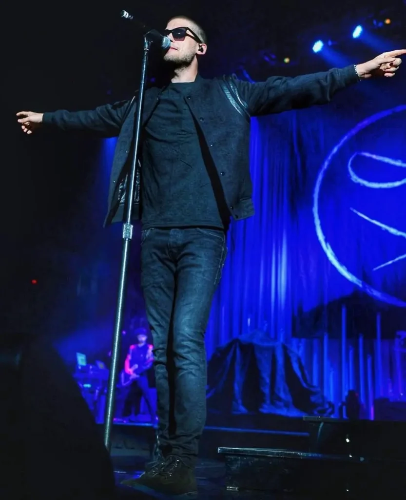 Tony Oller Biography: Age, Net Worth, Siblings, Parents, Height, Ethnicity, Awards, Music, Movies
