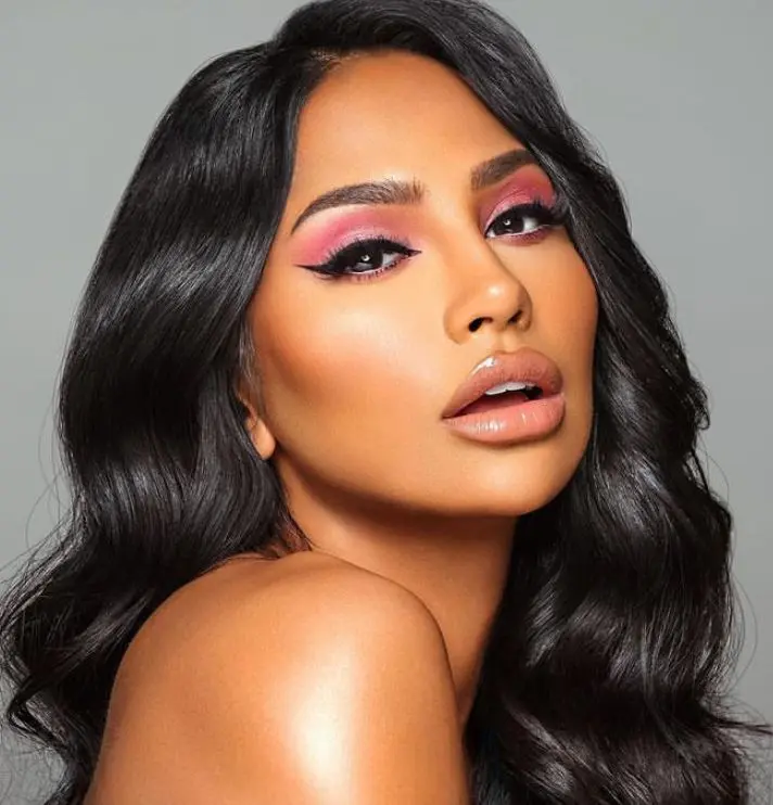 Floyd Mayweather’s Girlfriend, Gallienne Nabila Biography: Age, Net Worth, Children, Husband, Height, Nationality