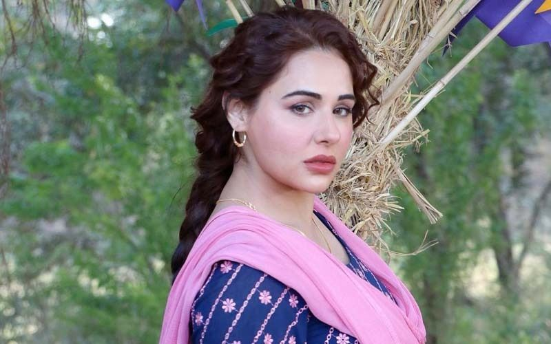 Mandy Takhar Biography: Husband, Parents, Age, Wikipedia, Net Worth, Height, Movies Mandy Takhar Biography: Husband, Parents, Age, Wikipedia, Net Worth, Height, Movies