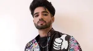 Zeeshan Khan Biography: Age, Net Worth, Instagram, Spouse, Height, Wiki, Parents, Siblings, Movies