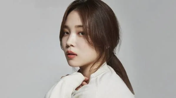 Yoon So-hee Biography: Wikipedia, Net Worth, Age, Movies, Parents, TV Shows, Height