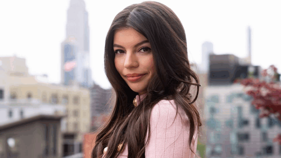 Alex Aster Biography: Movies, IMDb, Boyfriend, Height, Net Worth, Age, Instagram, TikTok Alex Aster Biography: Movies, IMDb, Boyfriend, Height, Net Worth, Age, Instagram, TikTok