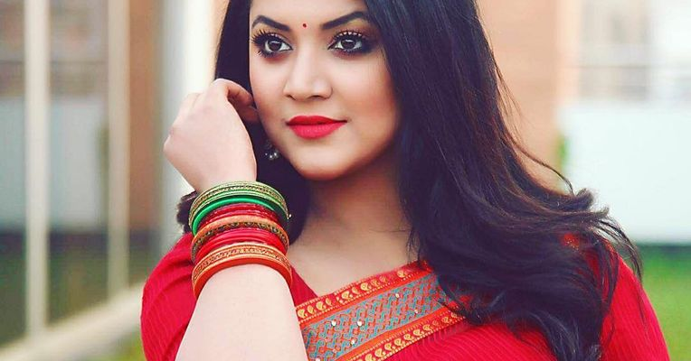Urmila Srabonti Kar Biography: Height, Family, Wikipedia, Children, Movies, Pictures, Husband, Age, Net Worth Urmila Srabonti Kar Biography: Height, Family, Wikipedia, Children, Movies, Pictures, Husband, Age, Net Worth