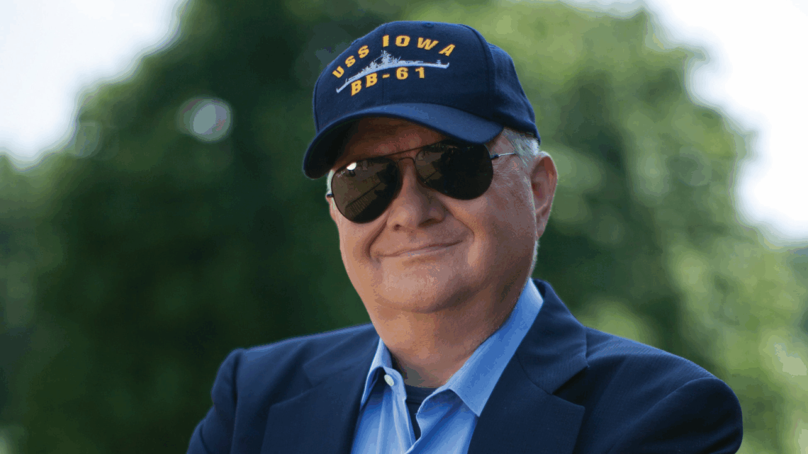 Tom Clancy Biography: Death, Age, Net Worth, Wife, Parents, Siblings, Height, Awards, Children Tom Clancy Biography: Death, Age, Net Worth, Wife, Parents, Siblings, Height, Awards, Children
