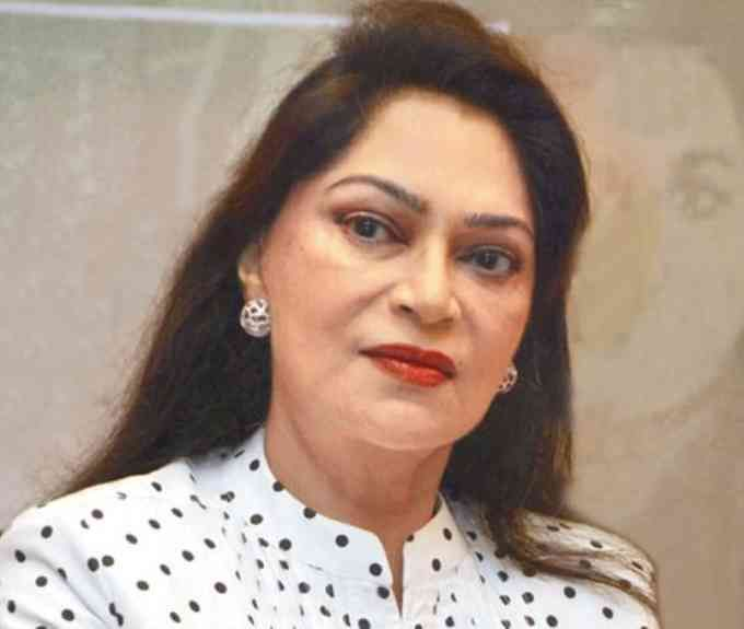 Simi Garewal Biography: Movies, Husband, Net Worth, Age, Parents, Children, Height Simi Garewal Biography: Movies, Husband, Net Worth, Age, Parents, Children, Height