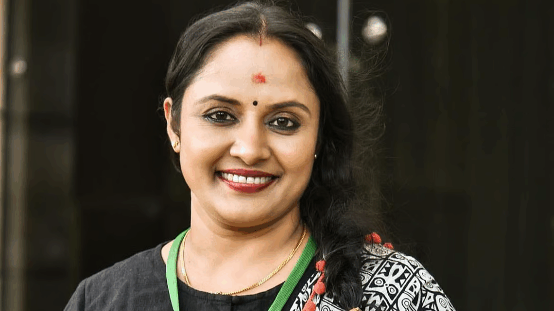 Nisha Sarangh Biography: Wikipedia, Parents, Age, Children, Height, Husband, Siblings, Net Worth, Movies Nisha Sarangh Biography: Wikipedia, Parents, Age, Children, Height, Husband, Siblings, Net Worth, Movies