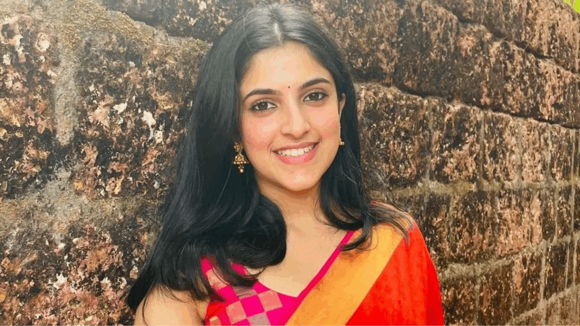 Meenakshi Dinesh Biography: Husband, Movies, Age, Net Worth, Height, Parents, Instagram Meenakshi Dinesh Biography: Husband, Movies, Age, Net Worth, Height, Parents, Instagram