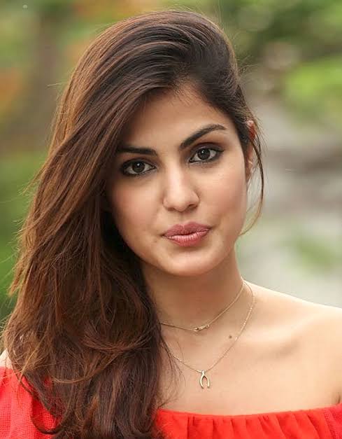 Rhea Chakraborty Biography: Parents, Husband, Movies, Instagram, Age, Net Worth, Siblings Rhea Chakraborty Biography: Parents, Husband, Movies, Instagram, Age, Net Worth, Siblings