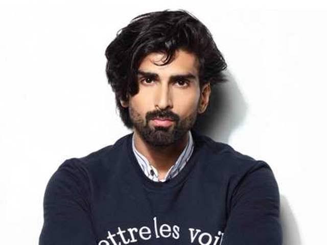 Akshay Dogra Biography: Net Worth, Child, Siblings, Height, Age, Movies, Instagram, Parents Akshay Dogra Biography: Net Worth, Child, Siblings, Height, Age, Movies, Instagram, Parents