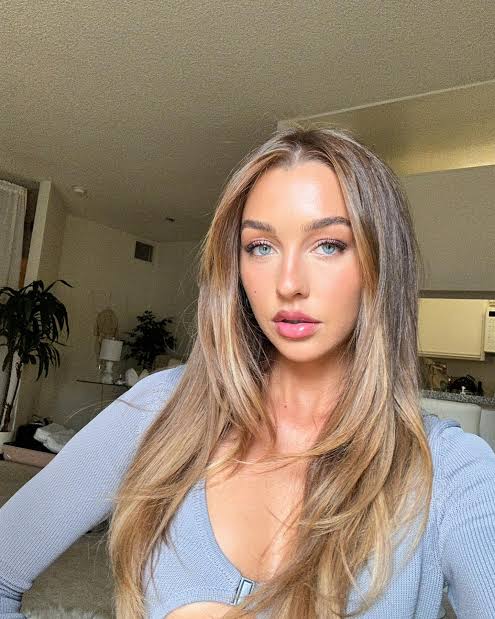 Sammy Robinson Biography: Age, Instagram, YouTube, TikTok, Net Worth, Parents, Siblings, Husband Sammy Robinson Biography: Age, Instagram, YouTube, TikTok, Net Worth, Parents, Siblings, Husband