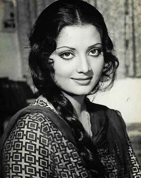 Yogeeta Bali Biography: Age, Movies, Children, Height, Parents, Net Worth, Siblings, Husband, Wiki Yogeeta Bali Biography: Age, Movies, Children, Height, Parents, Net Worth, Siblings, Husband, Wiki