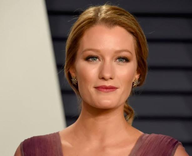 Ashley Hinshaw Biography: Movies, Instagram, Net Worth, Age, Height, Wiki, Parents, Husband, Daughter Ashley Hinshaw Biography: Movies, Instagram, Net Worth, Age, Height, Wiki, Parents, Husband, Daughter