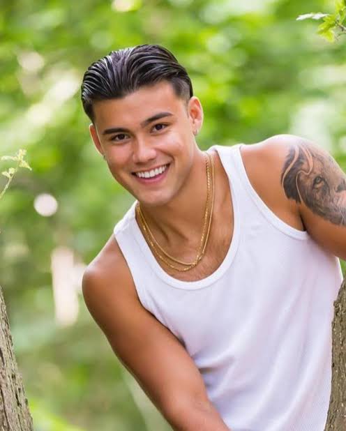 Bailey May Biography: Nationality, Songs, Net Worth, Albums, Age, Movies, Wiki, Instagram, Parents, Siblings Bailey May Biography: Nationality, Songs, Net Worth, Albums, Age, Movies, Wiki, Instagram, Parents, Siblings