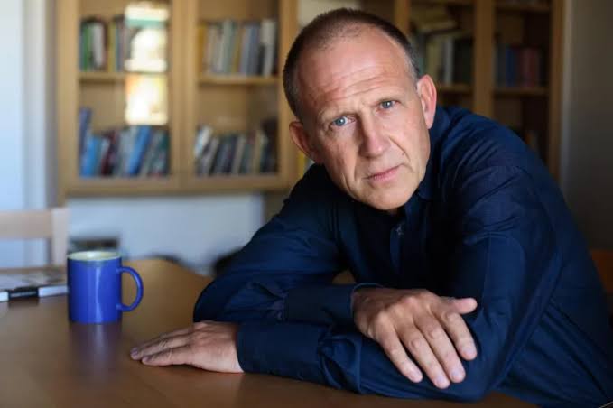 Tim Parks Biography: Books, Education, Wife, Net Worth, Age, Awards, Siblings, Parents Tim Parks Biography: Books, Education, Wife, Net Worth, Age, Awards, Siblings, Parents