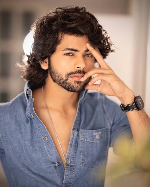 Siddharth Nigam Biography: Age, Net Worth, Instagram, Siblings, Movies, TV Shows, Wiki Siddharth Nigam Biography: Age, Net Worth, Instagram, Siblings, Movies, TV Shows, Wiki
