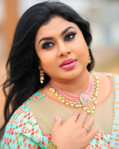 Vichithra (Actress) Biography: Movies, TV Shows, Age, Net Worth, Instagram, Parents, Siblings, Husband, Kid Vichithra (Actress) Biography: Movies, TV Shows, Age, Net Worth, Instagram, Parents, Siblings, Husband, Kid