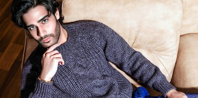 Aaman Devgan Biography: Movies, TV Shows, Wikipedia, Ethnicity, Parents, Siblings, Height, Age, Net Worth Aaman Devgan Biography: Movies, TV Shows, Wikipedia, Ethnicity, Parents, Siblings, Height, Age, Net Worth