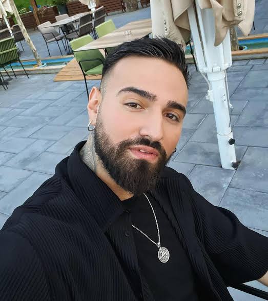 Kevin Edmond Bio: Nationality, Age, Parents, Net Worth, Songs, Albums, Wiki, Music Group, Instagram Kevin Edmond Bio: Nationality, Age, Parents, Net Worth, Songs, Albums, Wiki, Music Group, Instagram