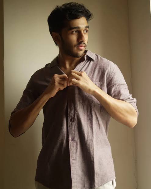 Vanitha Vijaykumar’s Son, Vijay Sri Hari Biography: Movies, TV Shows, Parents, Siblings, Net Worth, Age, Instagram Vanitha Vijaykumar’s Son, Vijay Sri Hari Biography: Movies, TV Shows, Parents, Siblings, Net Worth, Age, Instagram