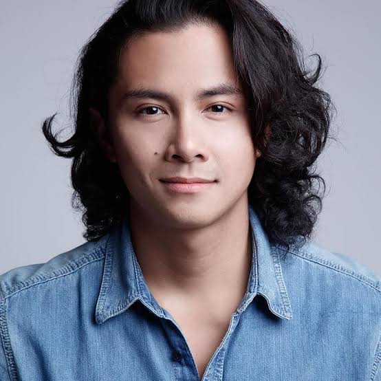 JC Santos Biography: Full Name, Age, Net Worth, Movies, TV Shows, Instagram, Parents, Siblings, Wife JC Santos Biography: Full Name, Age, Net Worth, Movies, TV Shows, Instagram, Parents, Siblings, Wife